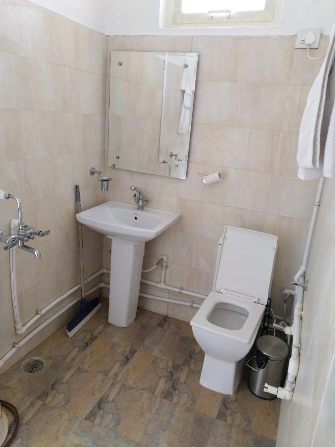 Zhim Zhim Guest House Bīr Dış mekan fotoğraf